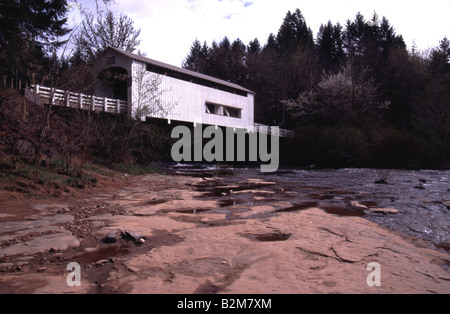 Pont couvert Wildcat Creek Lane County Oregon Banque D'Images