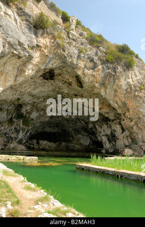 Grotta di Tiberio. L'empereur Tibère était connu pour avoir une villa dans la région, Bolsena, Latium, Italie, Europe. Banque D'Images