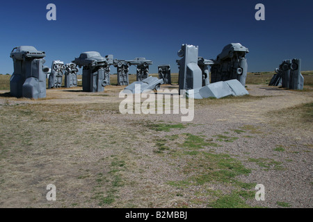 Carhenge, réplique de l'Angleterre Stonehenge, une œuvre d'art fabriqués à partir de vieilles voitures à la casse, Alliance, Nebraska, USA pixstory / Alamy Banque D'Images