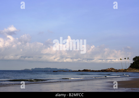 Chendering beach à Kuala Terengganu, Malaisie. Banque D'Images