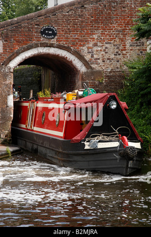 Numéro de pont canal 15-04 sortie 46 serrure sur le trou de bourdons et canal staffordshire worcestershire england uk wombourne Banque D'Images