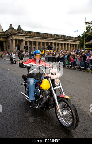 Festivals d'Édimbourg Cavalcade 2008 sur Princes Street Edinburgh Banque D'Images