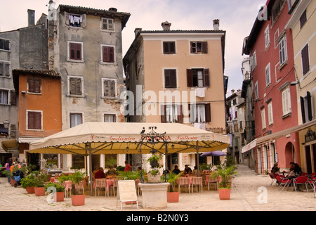 Une place de la ville de Rovinj Croatie Banque D'Images