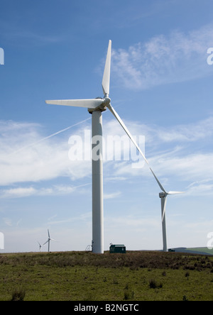 Les éoliennes Vestas fournissant diverses sources d'énergie renouvelables à Coal Clough, éoliennes, près de Cliviger Burnley, Lancashire, Angleterre Banque D'Images