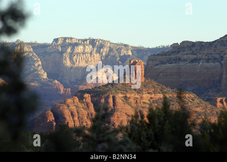 Les roches rouges de Sedona Arizona surround Banque D'Images