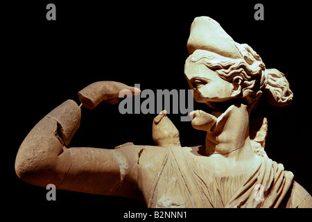 Une statue de Diane ou Artémis, au musée d'Antalya Banque D'Images