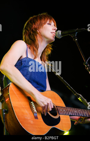 Beth Orton performing live at The Big Chill Festival 2008, Eastnor Castle Herefordshire Banque D'Images