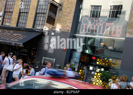 Bar gay Profil et musique lieu Frith Street Soho Londres Angleterre Banque D'Images