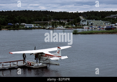 Finlande Inarijarvi flotteur hydravion hydravion lake Banque D'Images