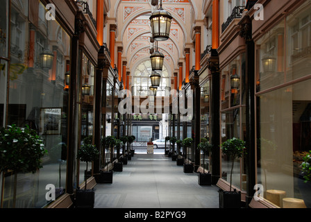 La Royal Arcade dans Old Bond Street London England Banque D'Images