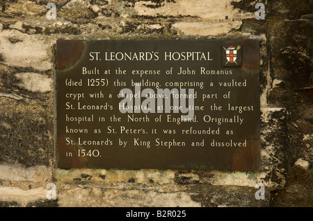 Plaque de l'hôpital St Leonards signe York North Yorkshire Angleterre Royaume-Uni Royaume-Uni Grande-Bretagne Banque D'Images