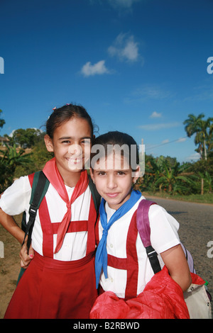 Ecolières dans la province de Pinar del Río Viñales Cuba Amérique Latine Banque D'Images