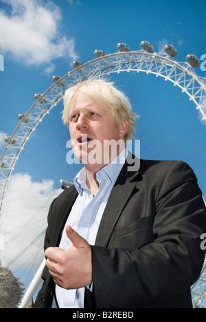 Maire de Londres Boris Johnson lors du lancement de la London Cycling Campaign Banque D'Images