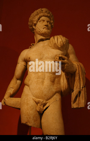 Statue d'hercule au musée d'Antalya Banque D'Images