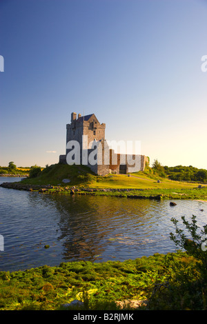 Dunguaire Castle près du village de Kinvara, comté de Galway, Irlande Banque D'Images