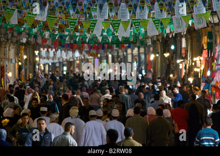 L'intérieur du Souk Hamidiyya dans la vieille ville de Damas en Syrie Banque D'Images