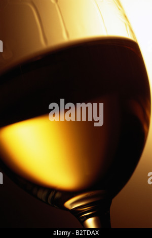 Verre à vin blanc, extreme close-up Banque D'Images