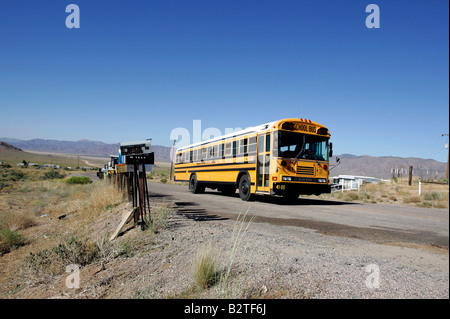 KINGMAN UN schoolbus américains sur la célèbre Route 66 PHOTO GERRIT DE HEUS Banque D'Images