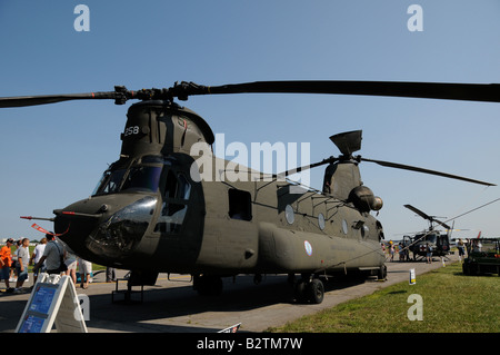 L'hélicoptère CH-47 Chinook de Boeing sur l'affichage à la Rochester NY International Airshow. Banque D'Images