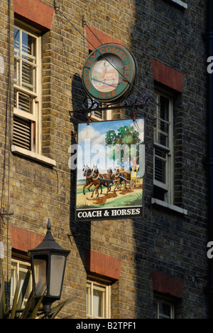 Coach and Horses enseigne de pub, rue Wellington Covent Garden London England Banque D'Images