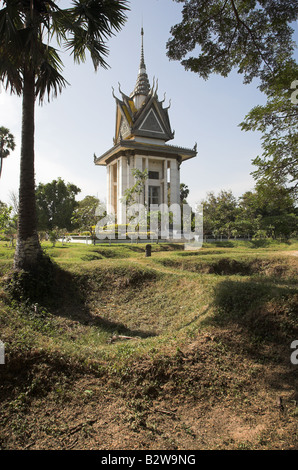 Choeung Ek et les charniers situés dans ces champs de la mort près de Phnom Penh au Cambodge. Banque D'Images