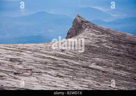 Sabah Malaisie Bornéo Parc National de Kinabalu Le paysage spectaculaire du Mont Kinabalu, le plus haut sommet en S E Asia Banque D'Images