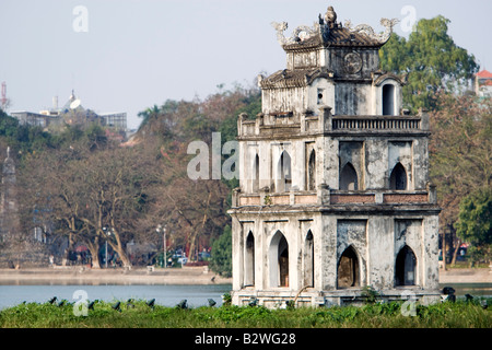 Nommé d'après la légende du lac Thap Rua Tour Tortue extrémité sud du lac Hoan Kiem Hanoi Vietnam Banque D'Images