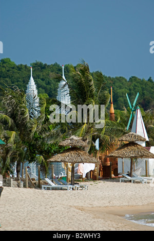 Parasols sur la plage, l'île de Phu Quoc Vietnam Banque D'Images