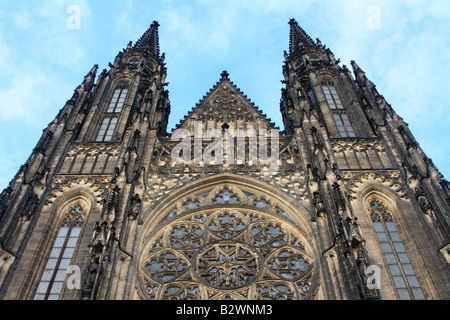 Façade occidentale de la Cathédrale St Vitus avec la rose Prague Praha République Tchèque Banque D'Images
