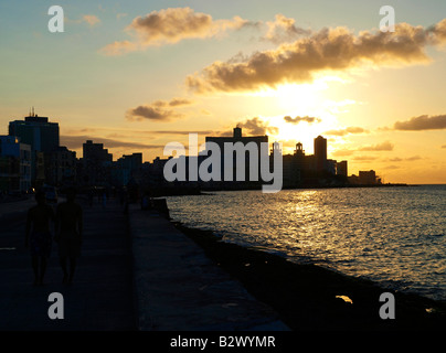 La Havane Vieja, la vieille ville, Malecon Banque D'Images