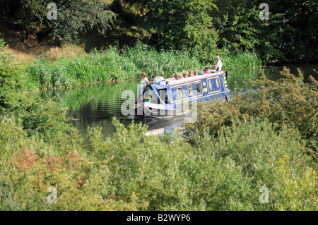 La maison de vacances bateau étroit sur la rivière Nene, Northamptonshire, England, UK Banque D'Images