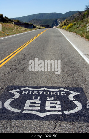 L'historique route 66 american road sign Los Angeles, CA, Californie, USA, cajon summit, cleghorn rd, l'autoroute 66 Banque D'Images