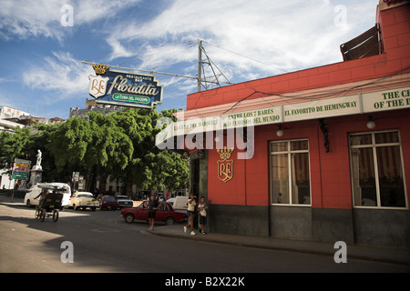 Floridita Bar et Restaurant, l'accueil du daiquiri, rendu célèbre par Ernest Hemingway à La Havane, Cuba. Banque D'Images