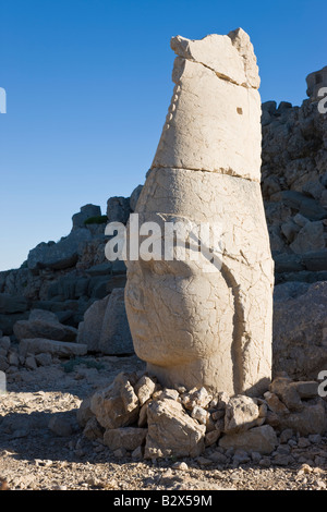 Têtes de pierre sculptés antiques des dieux Nemrut Dagi Nemrut Dag sur le sommet du Mont Nemrut, Site du patrimoine mondial de l'UNESCO Banque D'Images