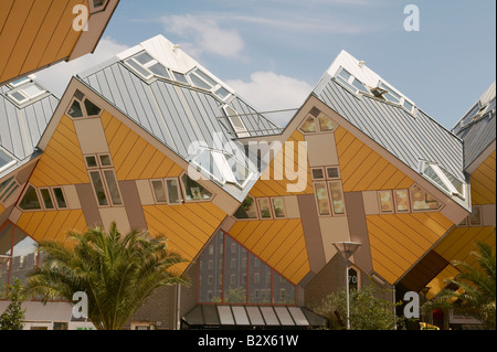 Cube maisons conçues par Piet Blom Rotterdam Hollande Banque D'Images