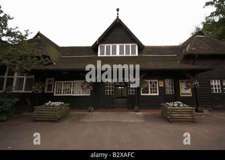 La gare, Port Sunlight, village modèle, Wirral, Merseyside, Royaume-Uni Banque D'Images