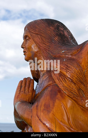 Ange Priant en bois sculpté de Campbell River l'île de Vancouver, Colombie-Britannique Canada Amérique du Nord Banque D'Images