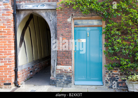 Cadre en bois de style Tudor bâtiment à côté de Saint-esprit Alley en Sandwich Kent Banque D'Images