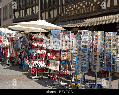 Boutique de souvenirs touristiques STRASBOURG ALSACE FRANCE Banque D'Images