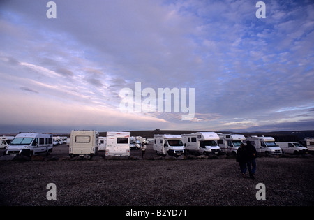 La Norvège Cap Nord soleil de minuit camping cars Banque D'Images