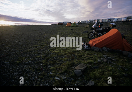 La Norvège Cap Nord soleil de minuit tentes et camping cars Banque D'Images