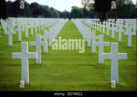 Au-dessus des tombes de guerre américain d'Omaha Beach, dans le nord de la France Banque D'Images