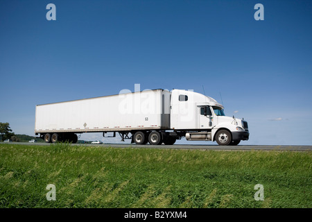 Camion de transport Banque D'Images