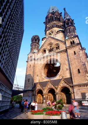 L'Église du Souvenir Kaiser Wilhelm à Berlin Allemagne Banque D'Images