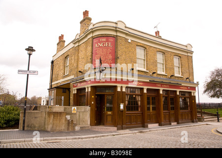 L'Ange, mur de Bermondsey, Rotherhide, Londres, sur la rive sud de la Tamise, Arrondissement de Southwark. Banque D'Images