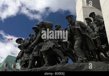 Monument commémoratif de guerre à la place de la Confédération à Ottawa, Canada Banque D'Images