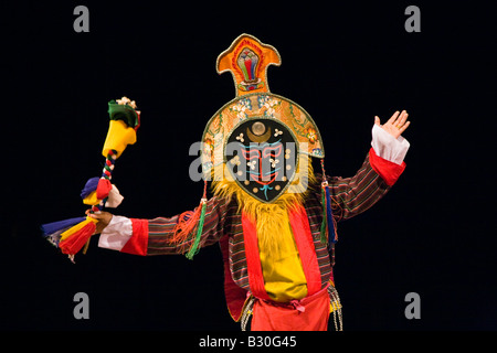 Danseur masqué CHAM pendant une nuit au Tibet Dalaï Lama en octobre 2007 l'enseignement de l'Indiana à Bloomington Banque D'Images