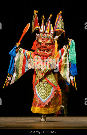 Danseuse mongole à un enseignement du dalaï-lama en 2007 parrainé par le KUMBUM CHAMTSE LING LE CENTRE CULTUREL TIBÉTAIN BLOOMINGTON Banque D'Images