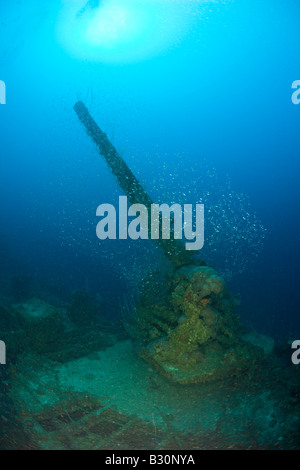 Canon de 5 pouces au destroyer USS Lamson atoll de Bikini des Îles Marshall Micronésie Océan Pacifique Banque D'Images