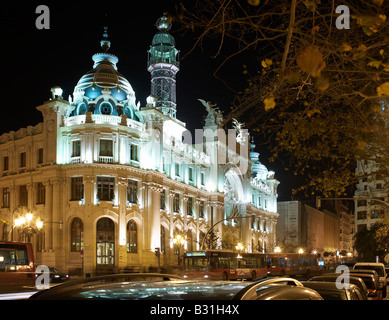 Bureau de poste à la Plaza del Ayuntamiento, Valencia à nuit Banque D'Images